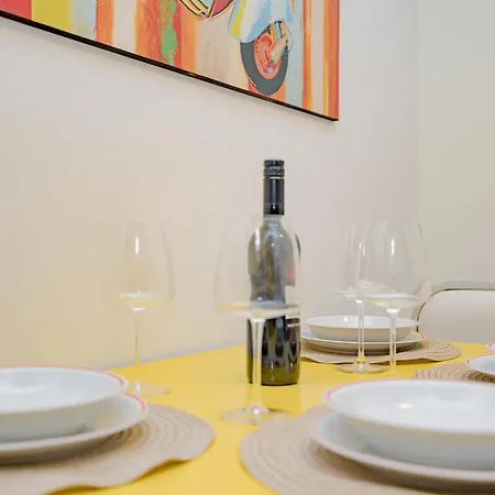 Apartament Vintage Gem - 8 Min Duomo Mediolan